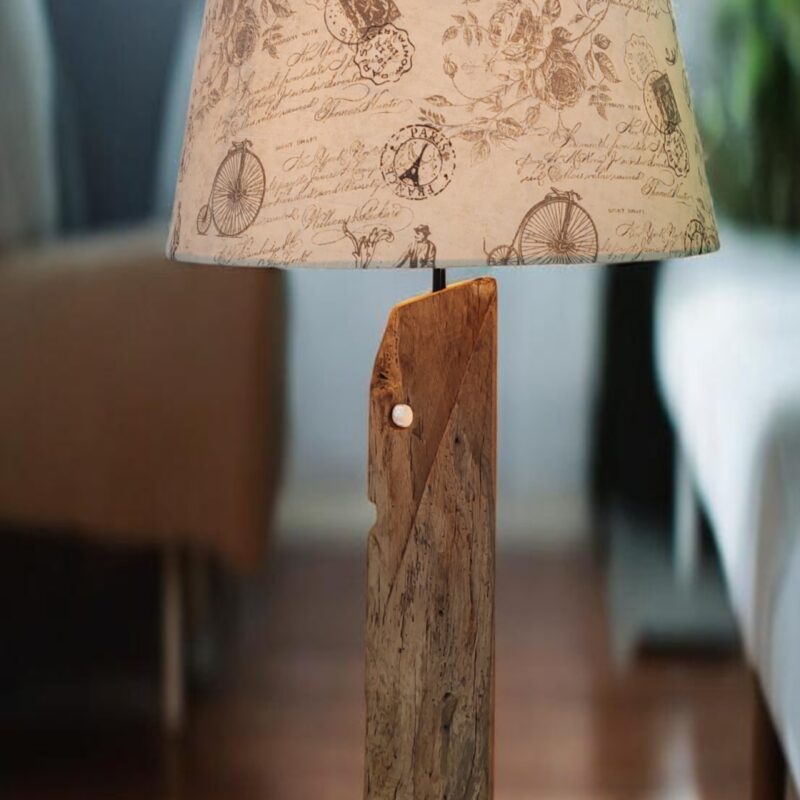 lampe en bois massif et métal (série limitée)